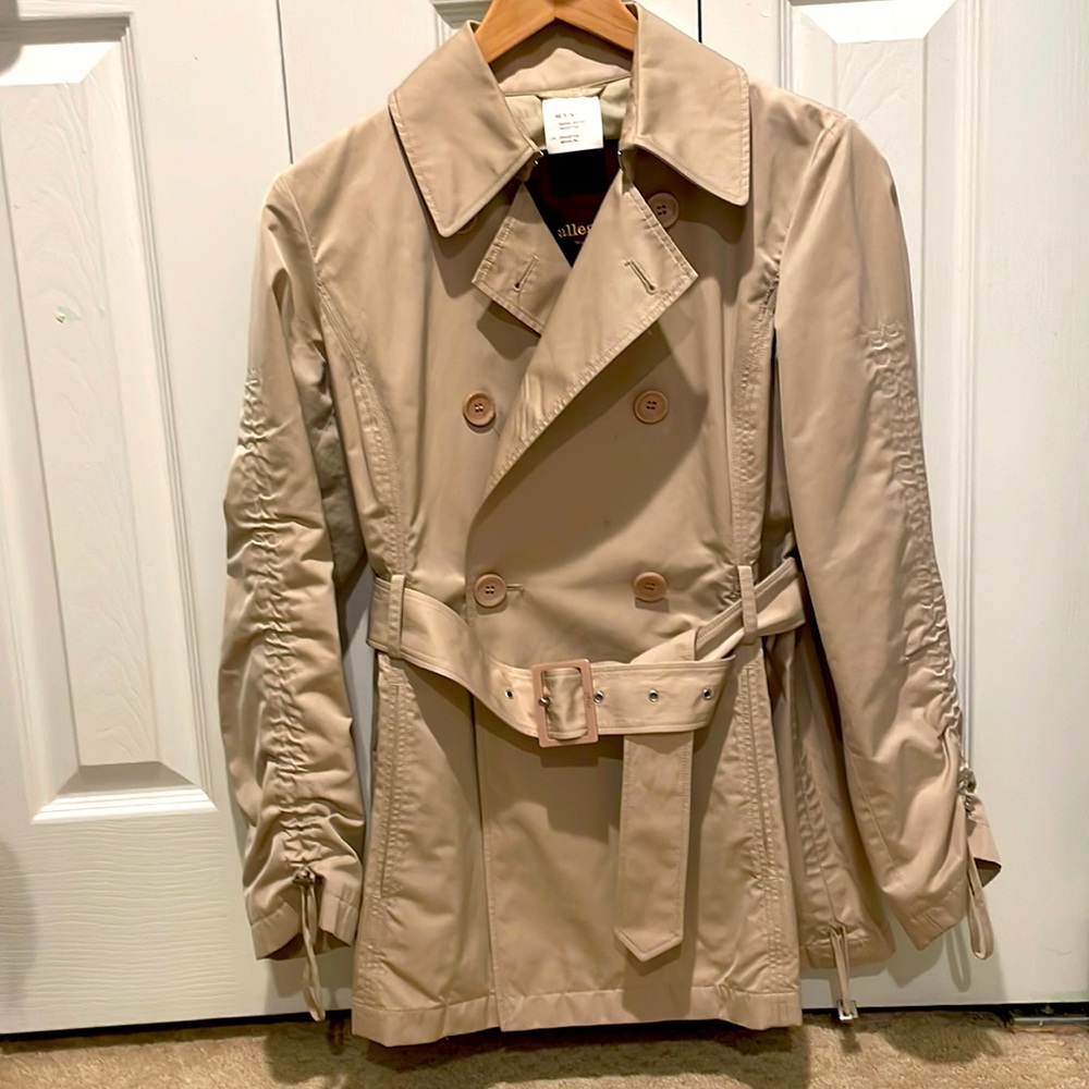 Allegro Short Trench Coat with belt.